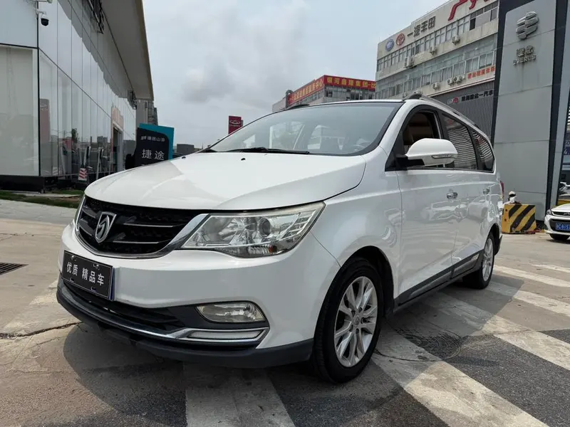Baojun 730, 2016