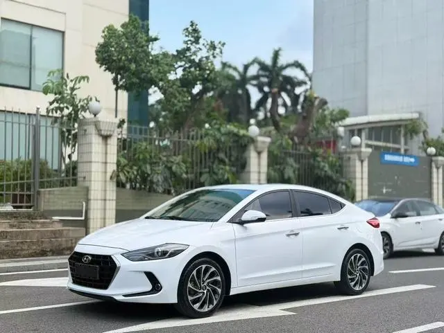 Hyundai Elantra Lingdong, 2019