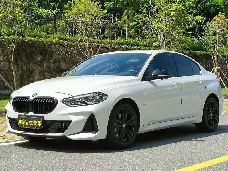 BMW 1-Series, 2023