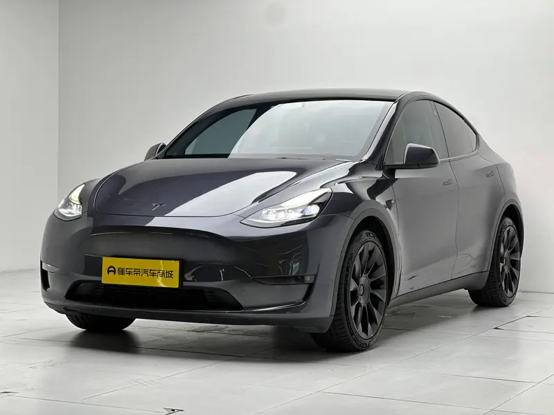 Tesla Model Y, 2021