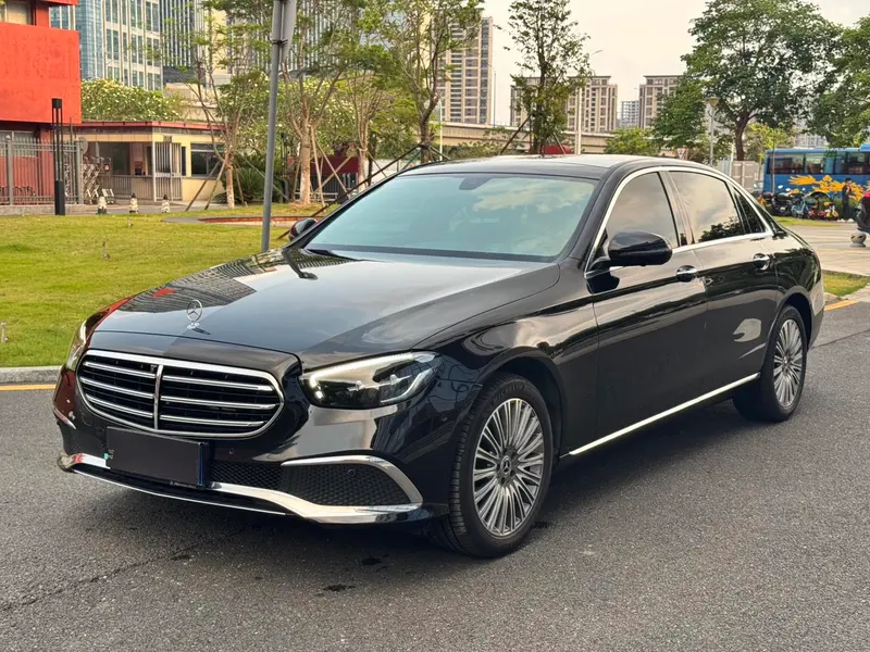 Mercedes-Benz E-Class, 2022
