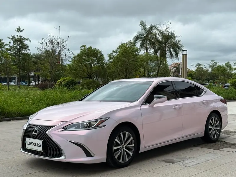 Lexus ES, 2018