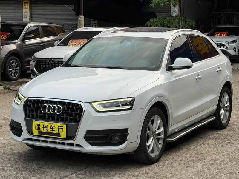 Audi Q3, 2013