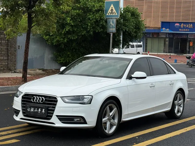 Audi A4L, 2015