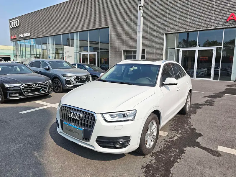 Audi Q3, 2015