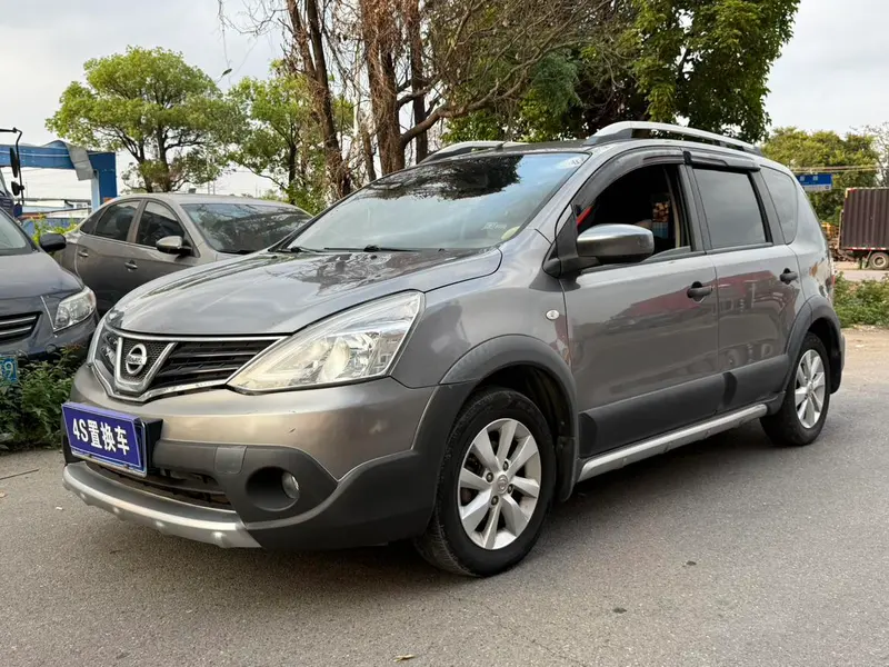 Nissan Livina, 2013