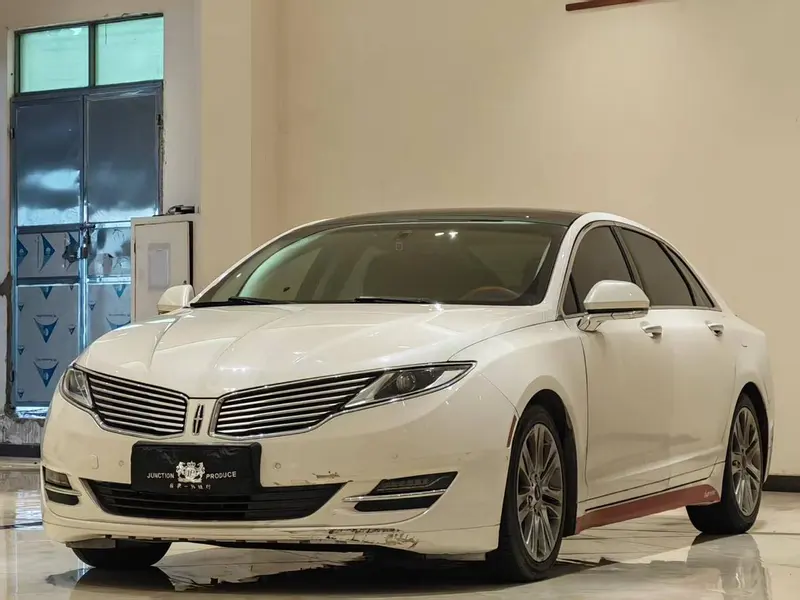 Lincoln MKZ, 2014