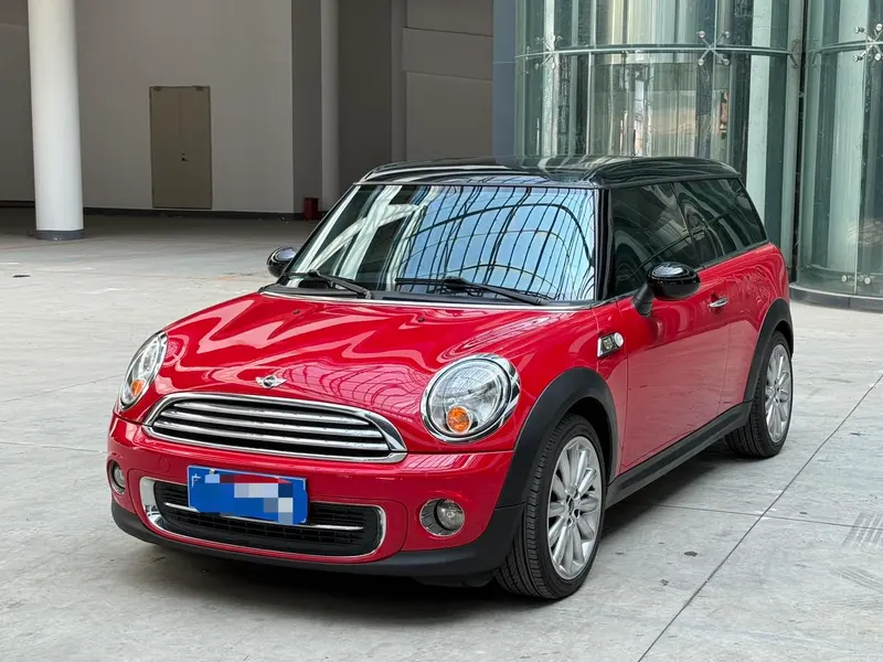 MINI CLUBMAN, 2011