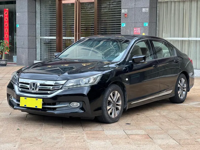 Honda Accord, 2015