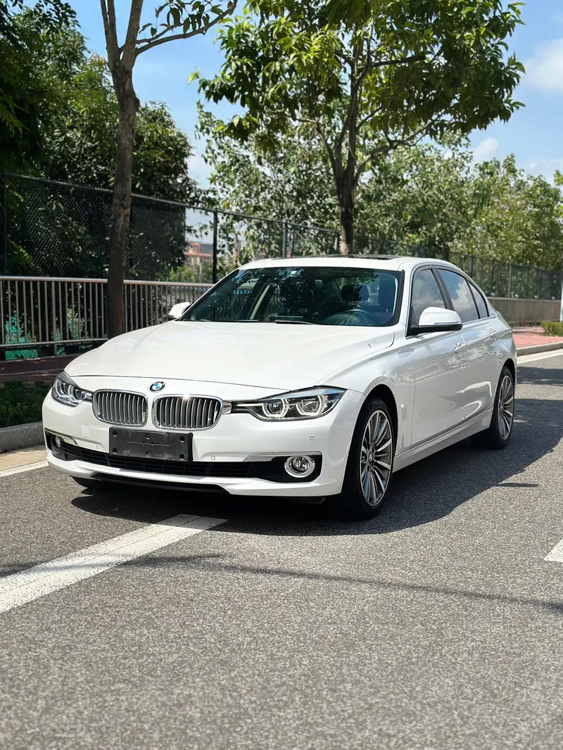 BMW 3-Series, 2019