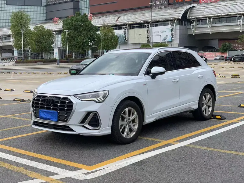 Audi Q3, 2020