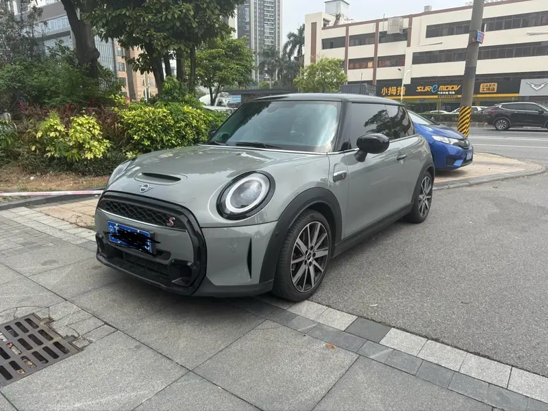MINI MINI, 2022