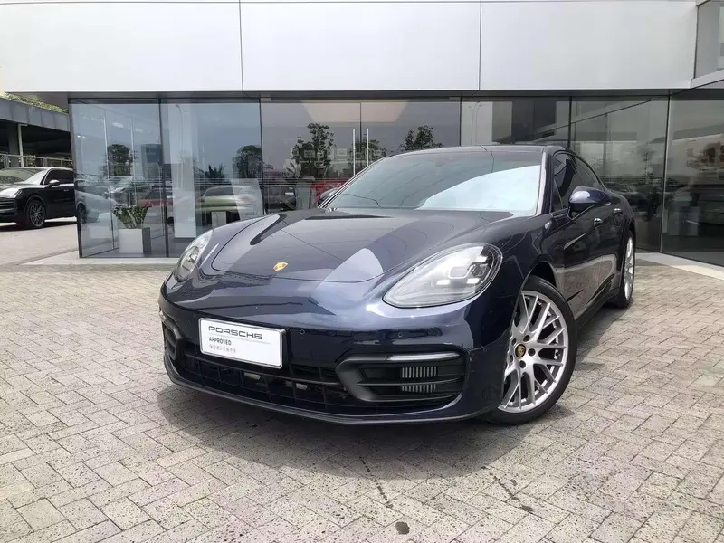 Porsche Panamera, 2023