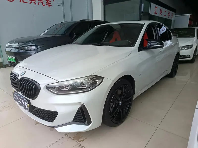 BMW 1-Series, 2021
