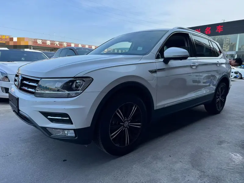 Volkswagen Tiguan L, 2020