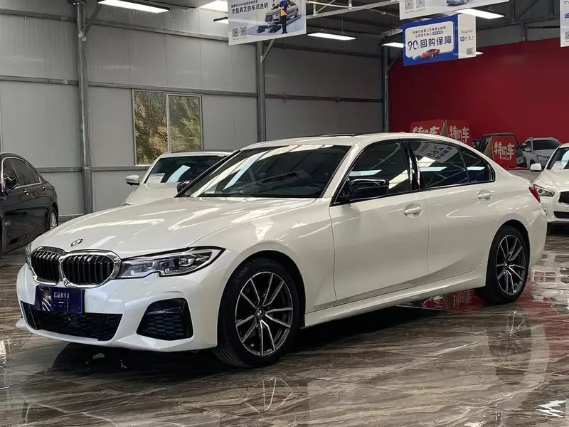 BMW 3-Series, 2021