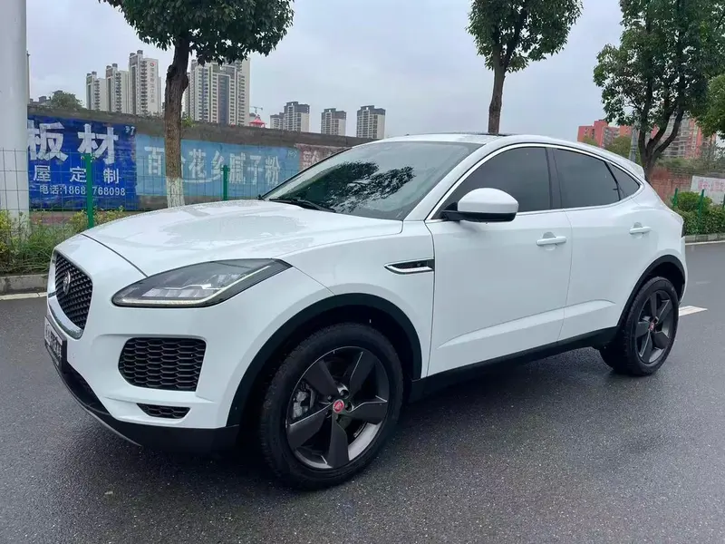 Jaguar E-PACE, 2018