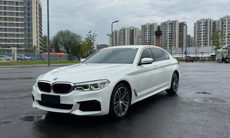 BMW 5-Series, 2020