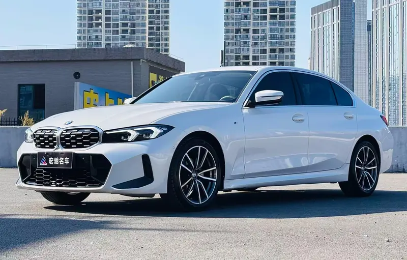 BMW 3-Series, 2025
