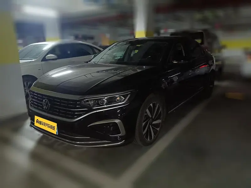 Volkswagen Passat, 2023
