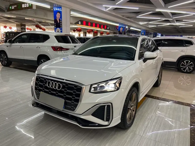 Audi Q2L, 2022