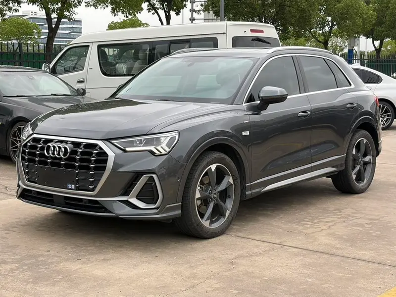 Audi Q3, 2022