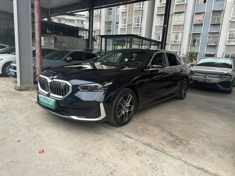 BMW i5, 2024
