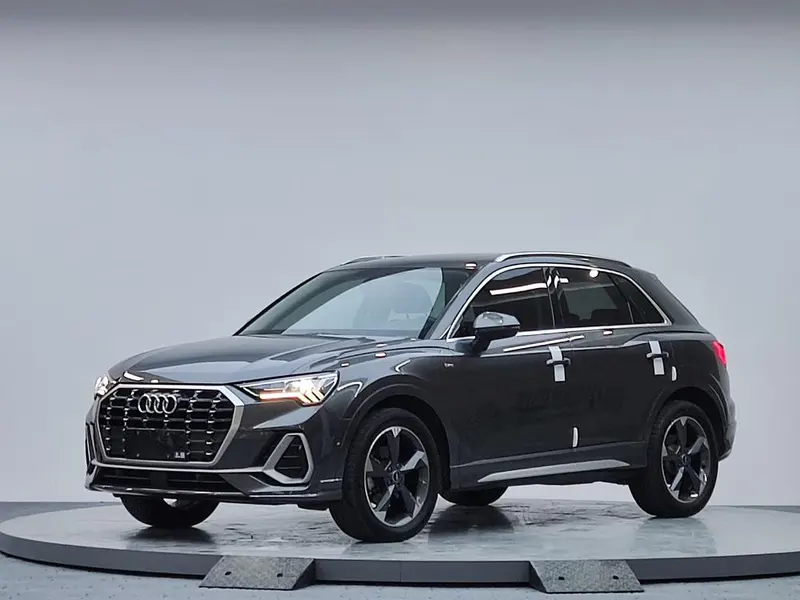Audi Q3, 2022