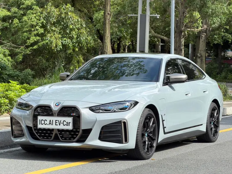 BMW i4, 2022
