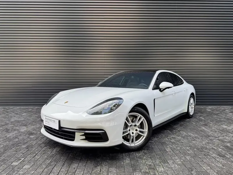 Porsche Panamera, 2017