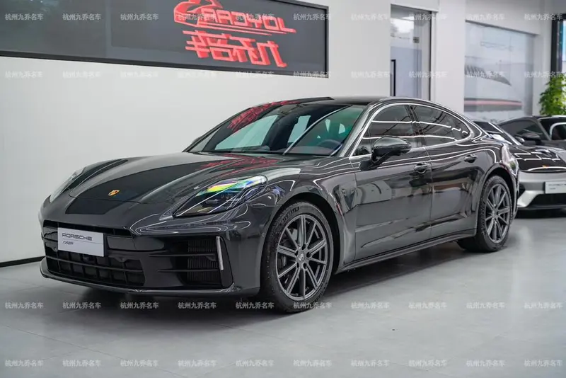 Porsche Panamera, 2024