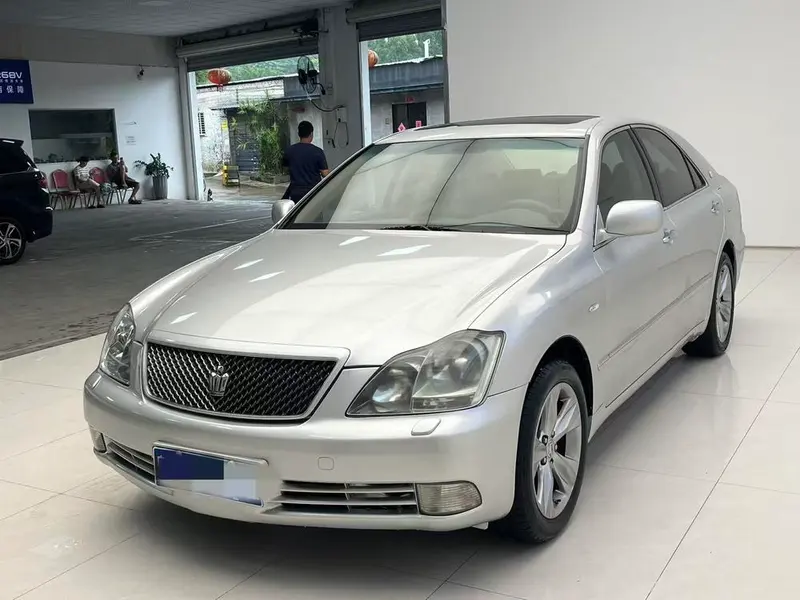 Toyota Crown, 2007