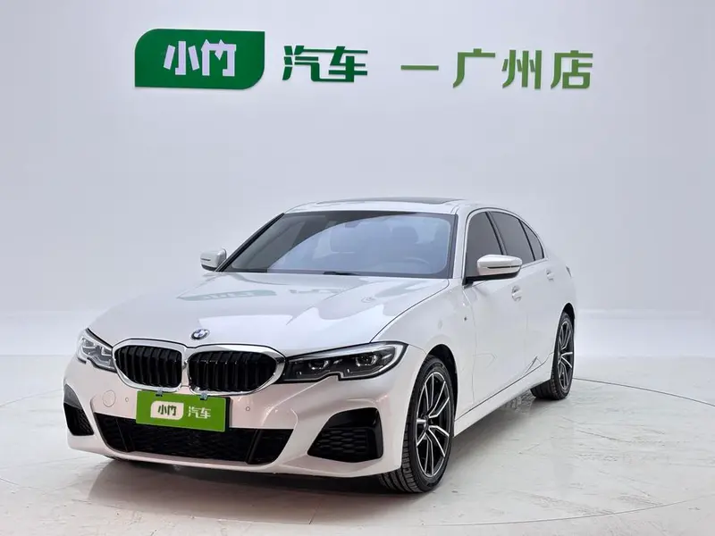BMW 3-Series, 2022