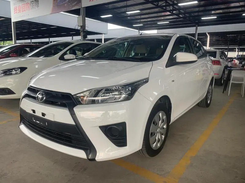 Toyota Yaris L, 2014