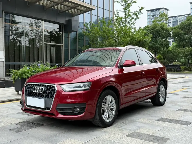 Audi Q3, 2013