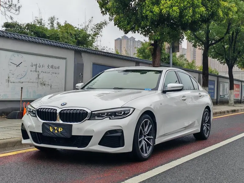 BMW 3-Series, 2020
