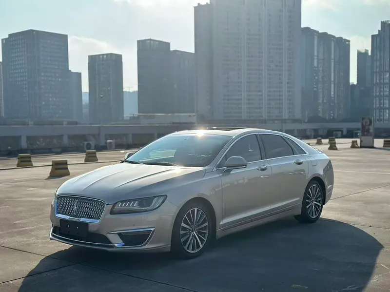 Lincoln MKZ, 2017