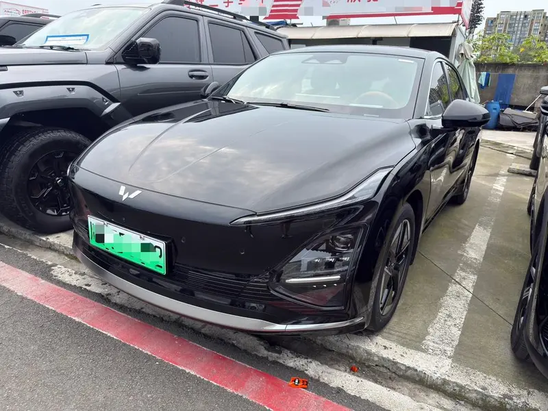 Wuling Starlight EV, 2025