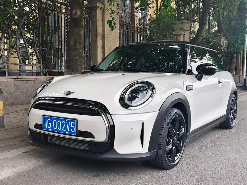 MINI MINI, 2023