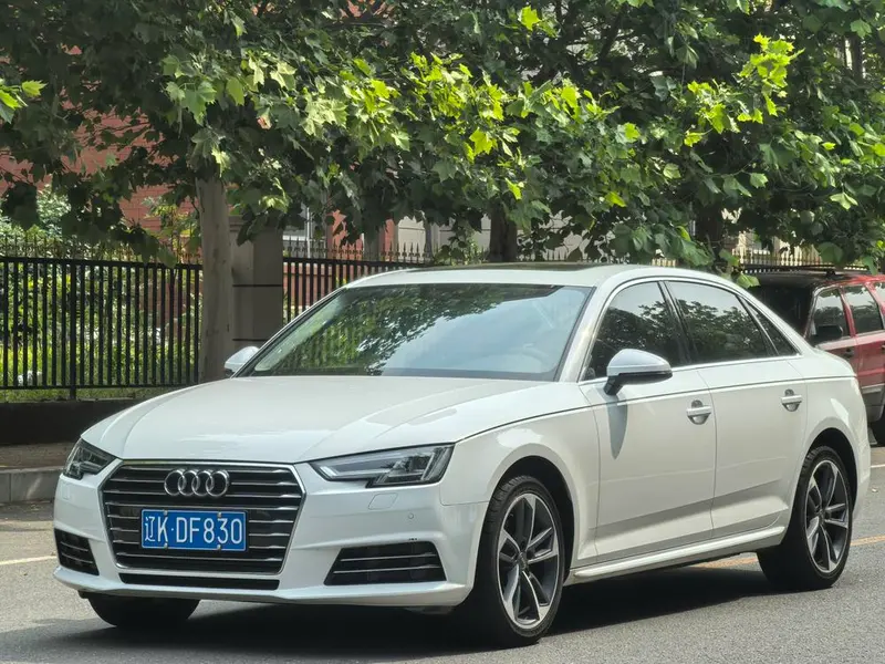 Audi A4L, 2018