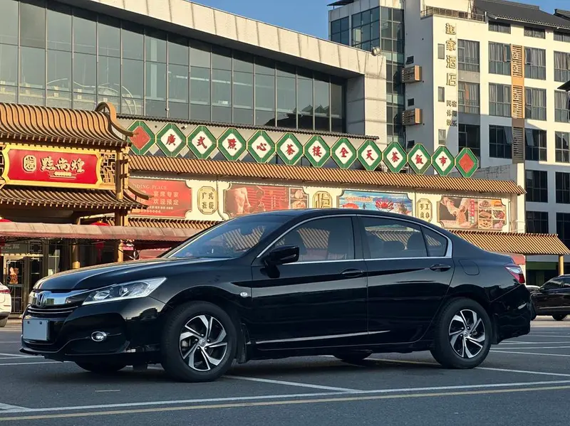 Honda Accord, 2016