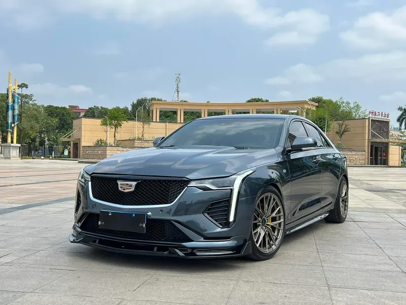 Cadillac CT4, 2022