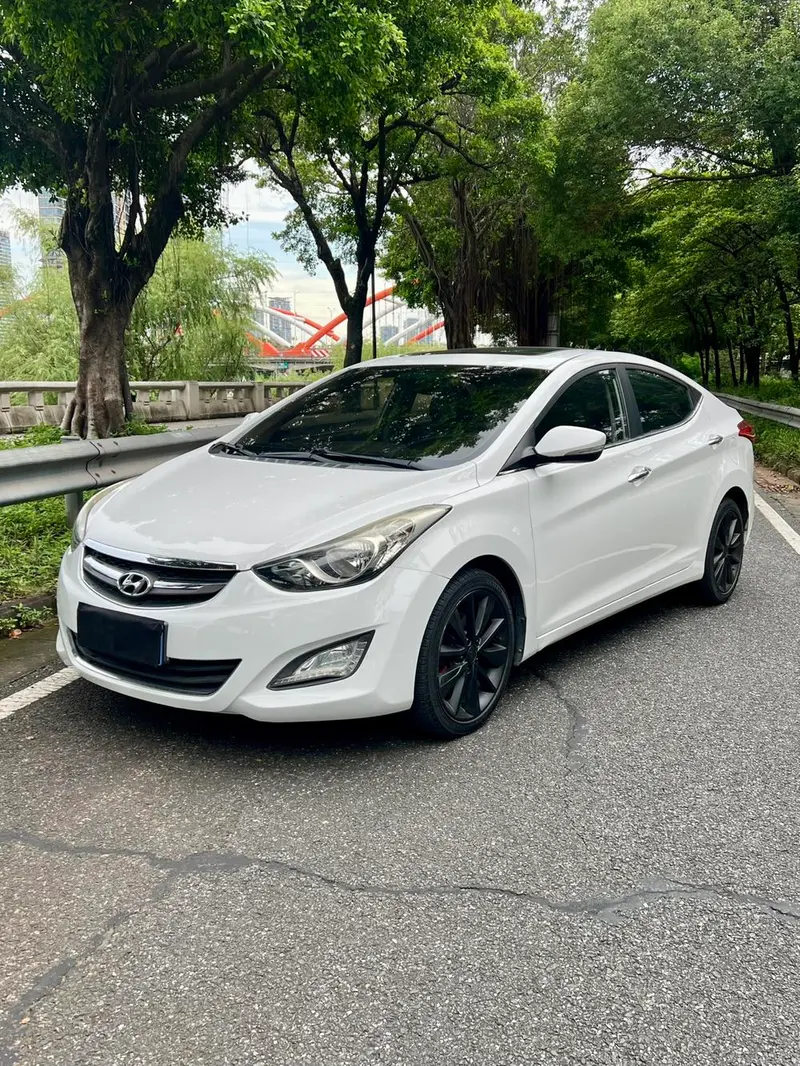 Hyundai Elantra Langdong, 2015