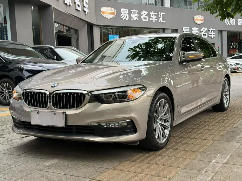BMW 5-Series, 2018