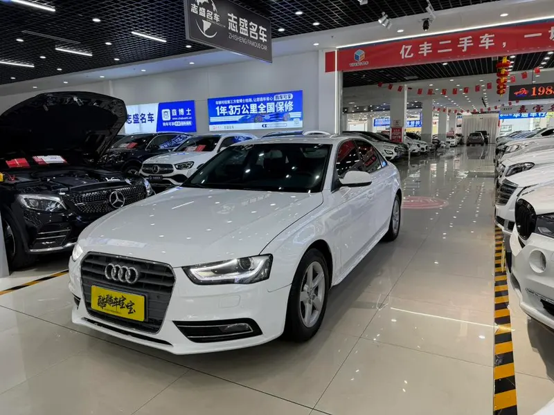 Audi A4L, 2015