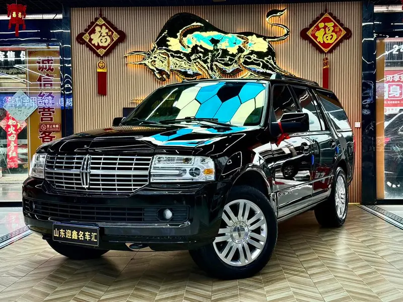 Lincoln Navigator, 2010