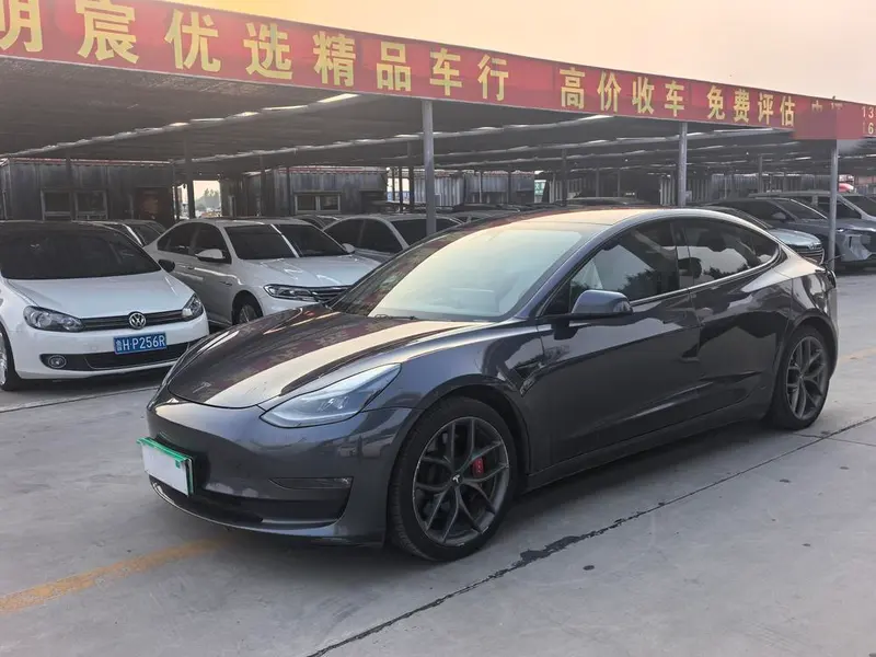 Tesla Model 3, 2021