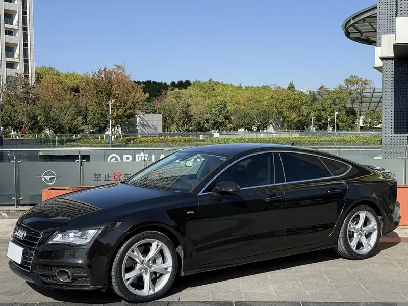 Audi A7, 2012