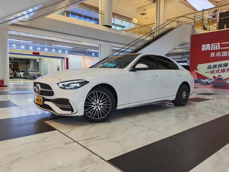 Mercedes-Benz C-Class, 2025
