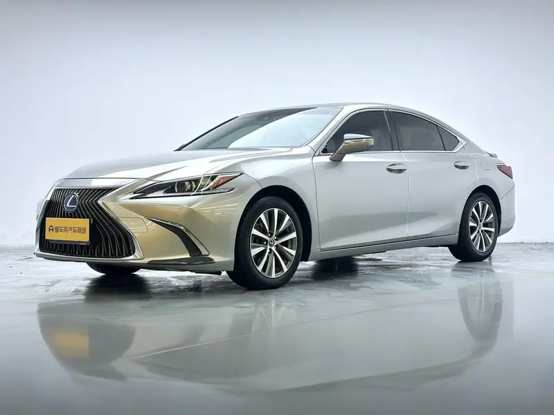 Lexus ES, 2020